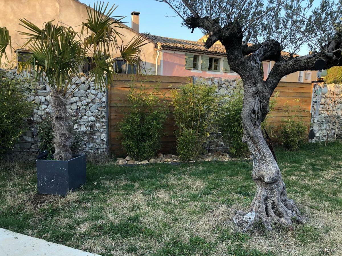 Le Luberon Des Artistes Villa Oppède Exteriör bild